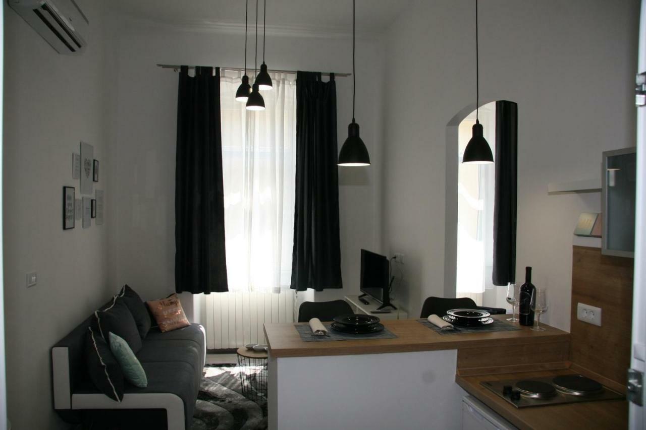 PUY Stylish Apartment In City Center מראה חיצוני תמונה