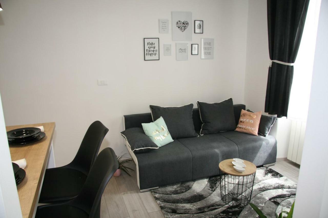 PUY Stylish Apartment In City Center מראה חיצוני תמונה