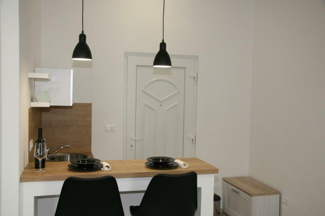 PUY Stylish Apartment In City Center מראה חיצוני תמונה