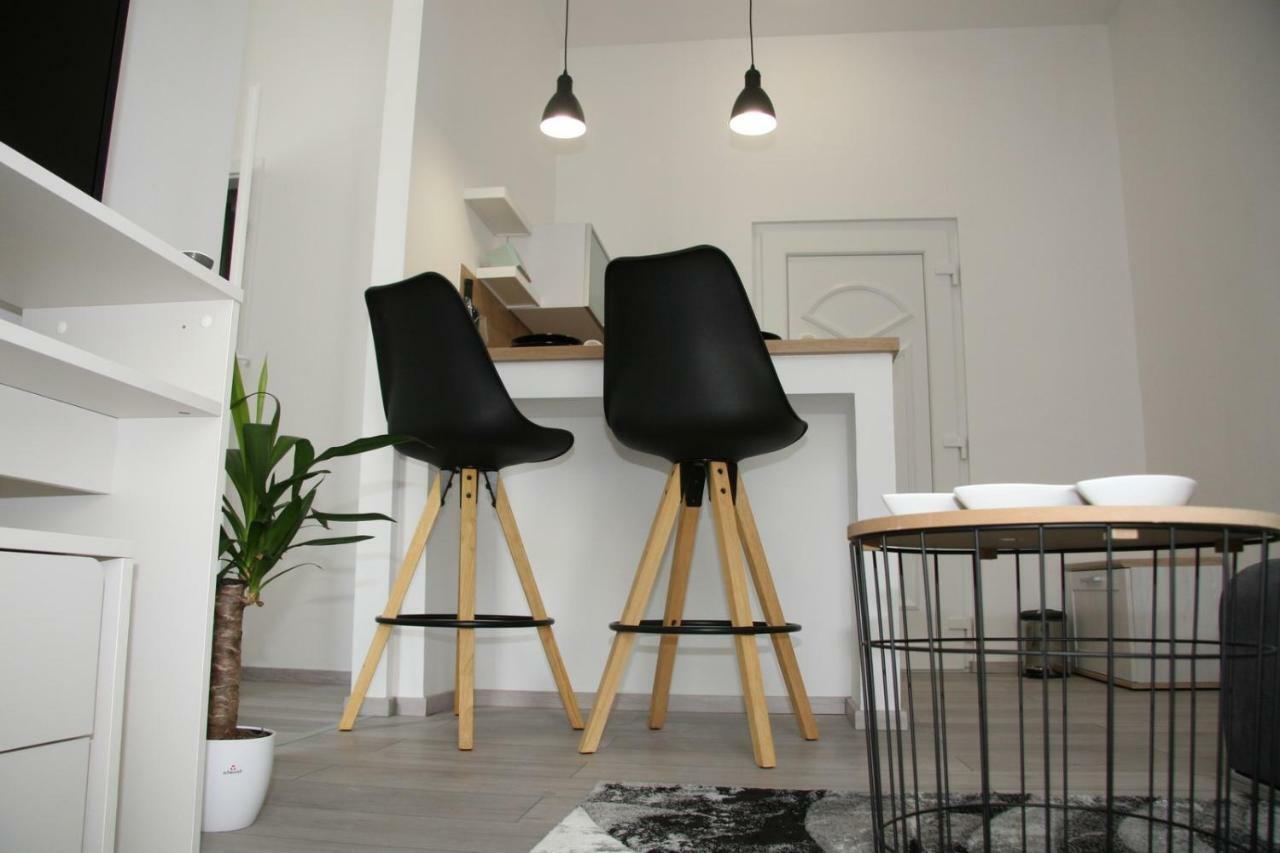 PUY Stylish Apartment In City Center מראה חיצוני תמונה