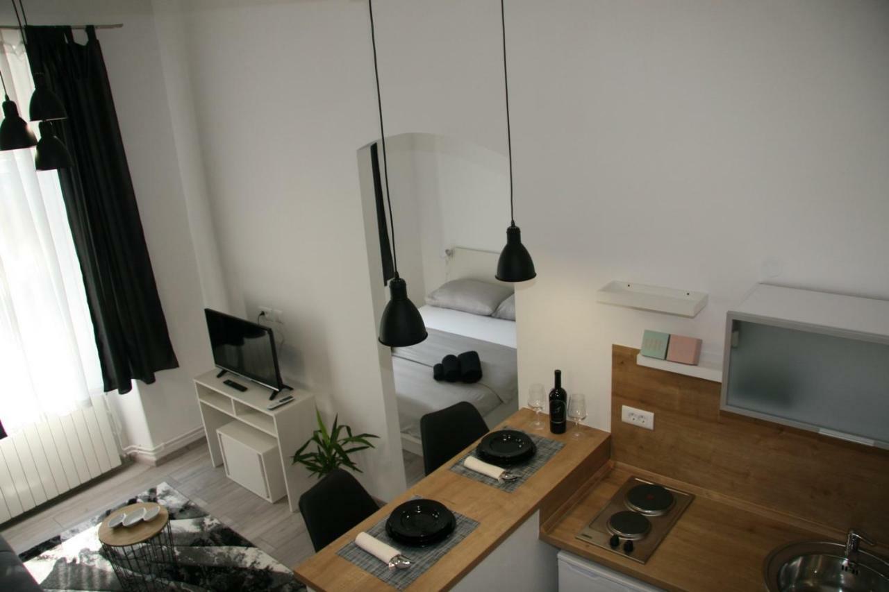 PUY Stylish Apartment In City Center מראה חיצוני תמונה