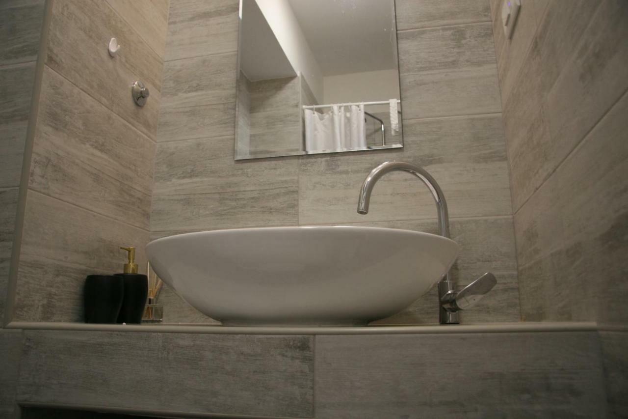 PUY Stylish Apartment In City Center מראה חיצוני תמונה